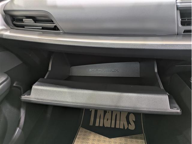 プリウス Ｘ　フルセグ　メモリーナビ　ミュージックプレイヤー接続可　バックカメラ　衝突被害軽減システム　ＥＴＣ　ドラレコ　ＬＥＤヘッドランプ　記録簿　アイドリングストップ（9枚目）