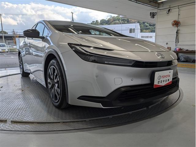 プリウス Ｘ　フルセグ　メモリーナビ　ミュージックプレイヤー接続可　バックカメラ　衝突被害軽減システム　ＥＴＣ　ドラレコ　ＬＥＤヘッドランプ　記録簿　アイドリングストップ（20枚目）