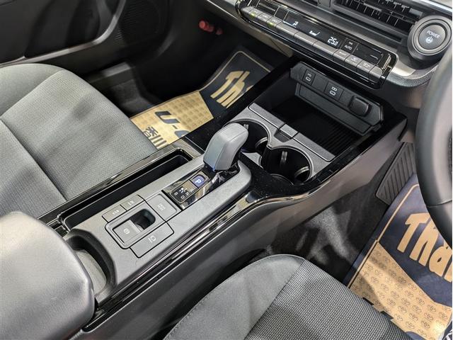 プリウス Ｘ　フルセグ　メモリーナビ　ミュージックプレイヤー接続可　バックカメラ　衝突被害軽減システム　ＥＴＣ　ドラレコ　ＬＥＤヘッドランプ　記録簿　アイドリングストップ（28枚目）