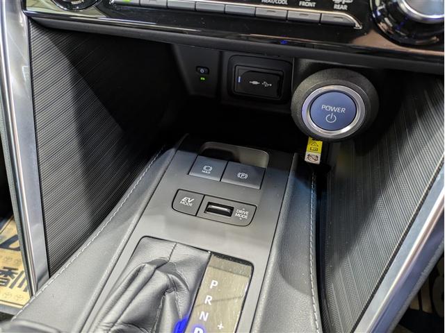 ハリアーハイブリッド G レザーパッケージ 革シート フルセグ メモリーナビ ミュージックプレイヤー接続可 バックカメラ 衝突被害軽減システム ETC ドラレコ LEDヘッドランプ ワンオーナー 記録簿 アイドリングストップ(27枚目)