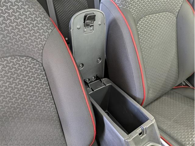 ライズ Z フルセグ ミュージックプレイヤー接続可 バックカメラ 衝突被害軽減システム ETC LEDヘッドランプ ワンオーナー 記録簿 アイドリングストップ(31枚目)