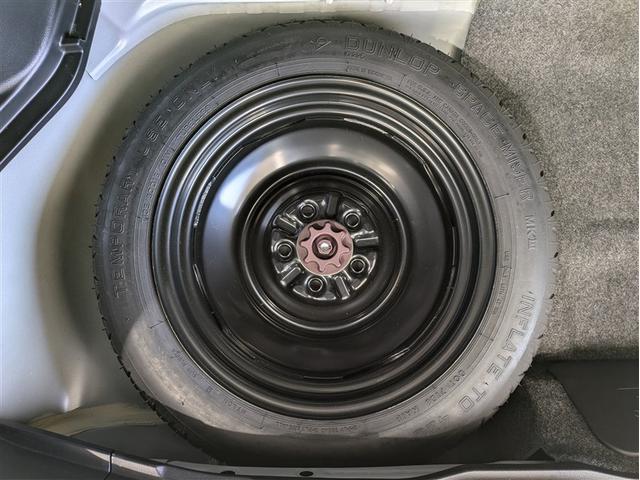 エスクァイア Ｇｉ　プレミアムパッケージ　ブラックテーラード　フルセグ　メモリーナビ　ＤＶＤ再生　バックカメラ　衝突被害軽減システム　ＥＴＣ　ドラレコ　両側電動スライド　ＬＥＤヘッドランプ　乗車定員７人　３列シート　ワンオーナー　アイドリングストップ（33枚目）