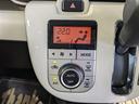 オートエアコン付きなので一度、気温を設定すれば自動的に過ごし易い温度に調整してくれますよ。　車内をいつでも快適空間にしてくれます。