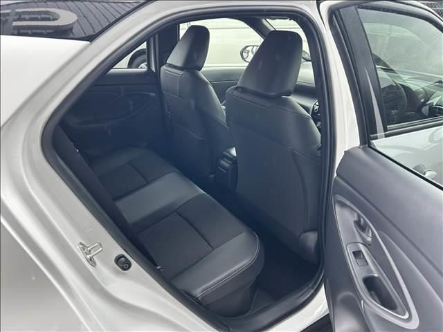 ヤリスクロス ハイブリッドZ 8インチDA Plus パノラミックビューモニター TTM BSM HUD ハンズフリーパワーバックドア ステアリングヒーター F席シートヒーター LEDヘッドランプ 純正フロアマット ETC2.0(45枚目)