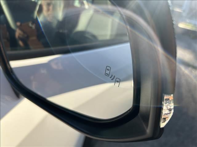 RAV4 ハイブリッドアドベンチャー オフロードパッケージII 10.5インチDA パノラミックビューモニター TSS デジタルインナーミラー前席シートヒーター/ベンチレーションAC100V/1500W ハンズフリーパワーバックドア 純正フロアマット ETC2.0(18枚目)