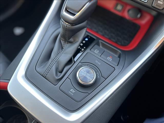 RAV4 ハイブリッドアドベンチャー オフロードパッケージII 10.5インチDA パノラミックビューモニター TSS デジタルインナーミラー前席シートヒーター/ベンチレーションAC100V/1500W ハンズフリーパワーバックドア 純正フロアマット ETC2.0(37枚目)