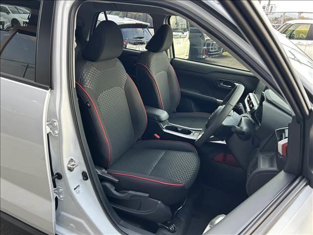 ライズ Ｚ　登録済未使用車　メーカー９インチＤＡ　スマートアシスト　ＰＫＳＢ　ＢＳＭ＋ＲＣＴＡ　ＬＥＤシーケンシャルターンランプ／ＬＥＤフォグ／ＬＥＤイルミ　Ｆ席シートヒーター　ＥＴＣ（24枚目）