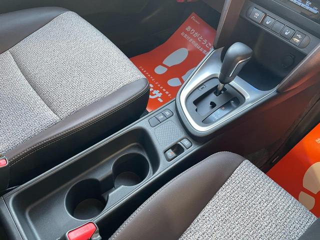 Z ワンオーナー 純正8インチDA エントリーナビキット フルセグ Bカメラ 純正CD/DVDデッキ TSS BSM RCTA ハーフレザーシート シートヒーター リモートスタート 純正ドラレコ ETC(40枚目)