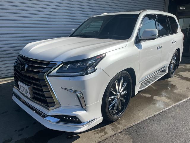 ＬＸ ＬＸ５７０　マークレビンソン　リヤエンター　モデリスタエアロキット　ＥＬＦＯＲＤアンダーウィング／ＬＥＤデイランプパネル　ガナドールマフラー　ゴールドマンクルーズ２４インチＡＷ　ヒッチメンバー　おくだけ充電（13枚目）