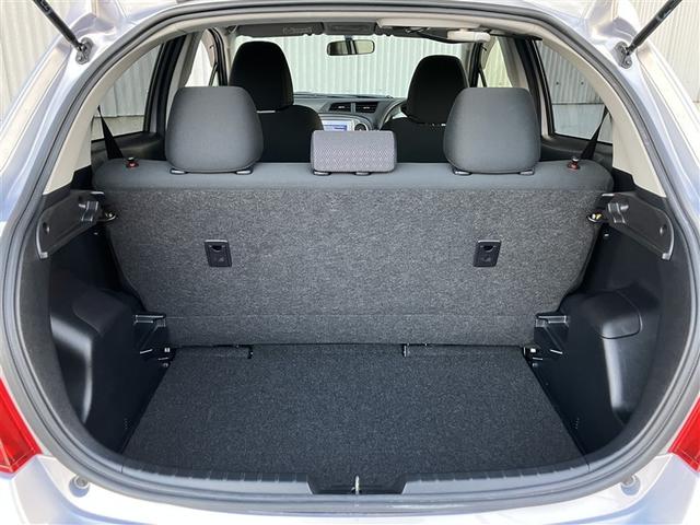 ラゲージスペース（トノカバー取り外し）