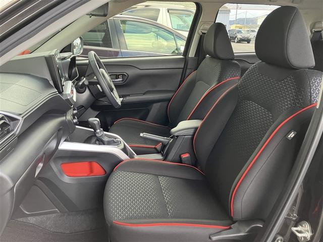 ライズ Ｚ　フルセグ　メモリーナビ　ＤＶＤ再生　バックカメラ　衝突被害軽減システム　ＥＴＣ　ＬＥＤヘッドランプ　ワンオーナー　アイドリングストップ（11枚目）