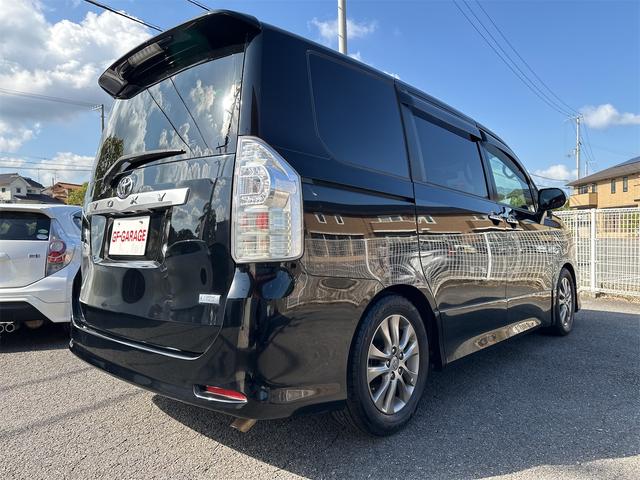 ヴォクシー ZS 煌 ローダウン/ナビ/TV/バックモニター/ETC/Bluetooth/両側電動スライドドア/HIDオートライト/フォグランプ/CD/DVD再生/スマートキー/プッシュスタート/パドルシフト(15枚目)