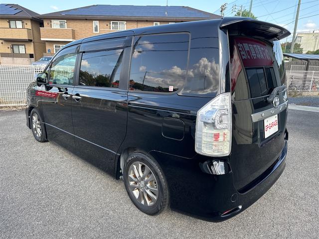 ヴォクシー ZS 煌 ローダウン/ナビ/TV/バックモニター/ETC/Bluetooth/両側電動スライドドア/HIDオートライト/フォグランプ/CD/DVD再生/スマートキー/プッシュスタート/パドルシフト(18枚目)