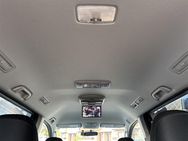 ヴォクシー ZS 煌 ローダウン/ナビ/TV/バックモニター/ETC/Bluetooth/両側電動スライドドア/HIDオートライト/フォグランプ/CD/DVD再生/スマートキー/プッシュスタート/パドルシフト(30枚目)