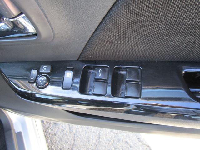 ワゴンＲスティングレー Ｔ　車検Ｒ８年１０月　ターボ　スマートキー　パドルシフト（18枚目）