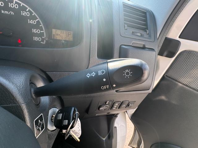 タウンエースバン GL キーレス パワーウィンドウ ポータブルナビ バックカメラ リヤヒーター 社外アルミホイール ルーフキャリア(20枚目)