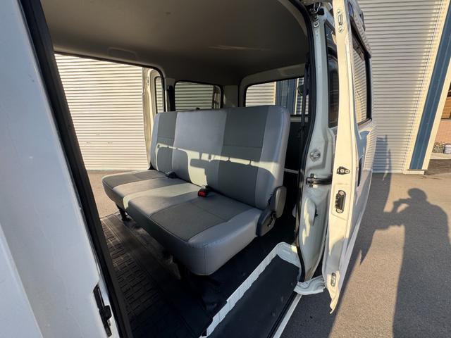 タウンエースバン GL キーレス パワーウィンドウ ポータブルナビ バックカメラ リヤヒーター 社外アルミホイール ルーフキャリア(33枚目)