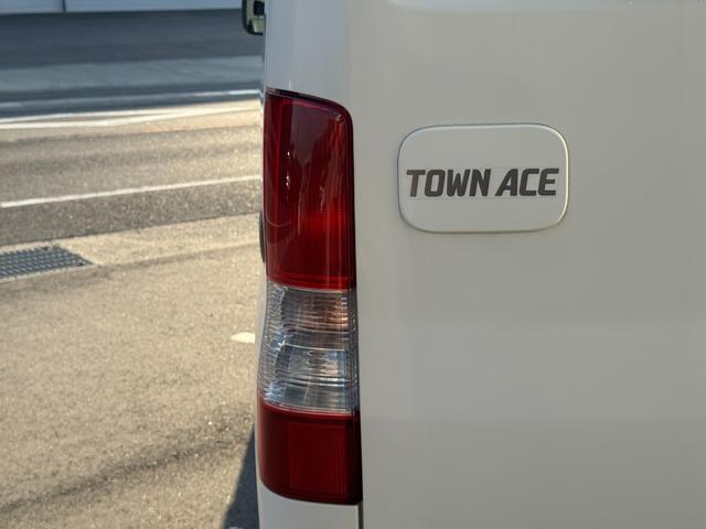 タウンエースバン GL キーレス パワーウィンドウ ポータブルナビ バックカメラ リヤヒーター 社外アルミホイール ルーフキャリア(46枚目)