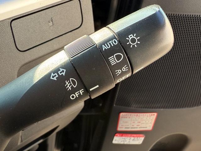 タント カスタムRS SA 純正ナビ フルセグ バックカメラ 後席モニター ETC 両側パワースライドドア オートライト LEDヘッドライト 衝突軽減ブレーキ 純正15インチアルミホイール(17枚目)