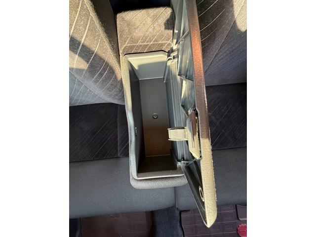 タント カスタムRS SA 純正ナビ フルセグ バックカメラ 後席モニター ETC 両側パワースライドドア オートライト LEDヘッドライト 衝突軽減ブレーキ 純正15インチアルミホイール(27枚目)