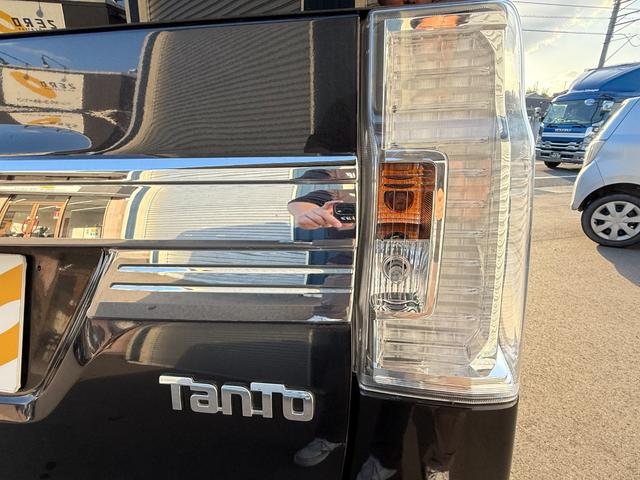 タント カスタムRS SA 純正ナビ フルセグ バックカメラ 後席モニター ETC 両側パワースライドドア オートライト LEDヘッドライト 衝突軽減ブレーキ 純正15インチアルミホイール(49枚目)
