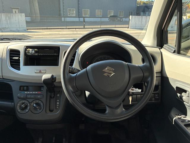 ワゴンＲ ＦＡ　ＣＤ・ラジオ　ＥＴＣ　キーレス　電動格納ミラー　マット　バイザー（3枚目）