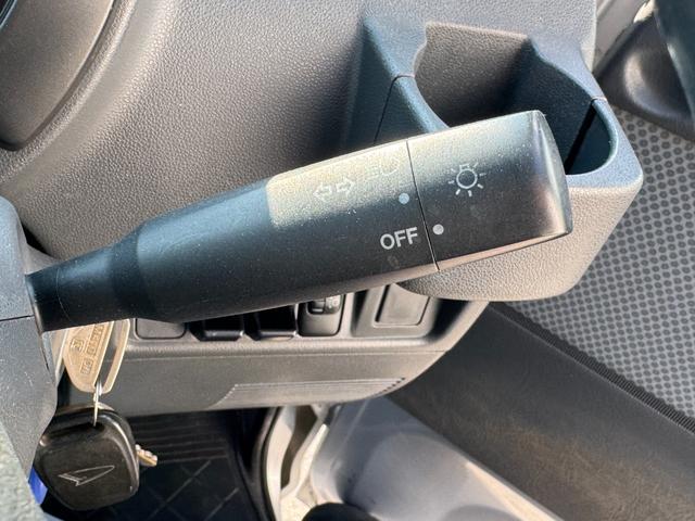 ハイゼットトラック ジャンボ 社外ナビ ワンセグTV 4WD ETC ミラー型ドラレコ キーレス マット バイザー 荷台マット ゲートプロテクター エアコン パワステ(19枚目)