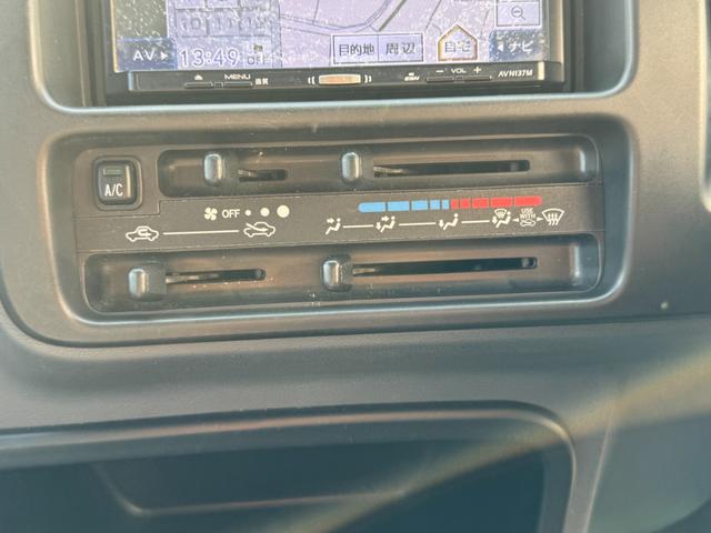 ハイゼットトラック ジャンボ 社外ナビ ワンセグTV 4WD ETC ミラー型ドラレコ キーレス マット バイザー 荷台マット ゲートプロテクター エアコン パワステ(24枚目)