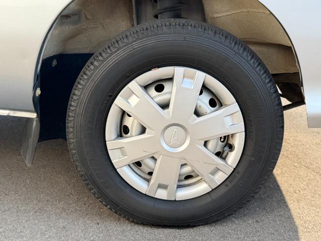 ハイゼットトラック ジャンボ 社外ナビ ワンセグTV 4WD ETC ミラー型ドラレコ キーレス マット バイザー 荷台マット ゲートプロテクター エアコン パワステ(42枚目)