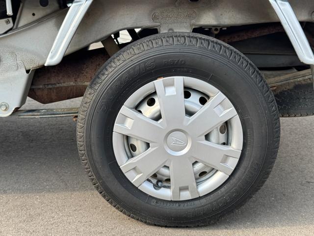 ハイゼットトラック ジャンボ 社外ナビ ワンセグTV 4WD ETC ミラー型ドラレコ キーレス マット バイザー 荷台マット ゲートプロテクター エアコン パワステ(44枚目)