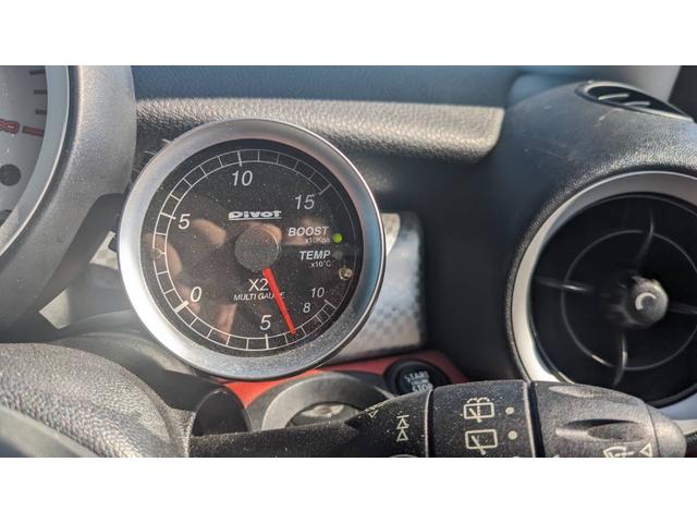クーパーS Androidオーディオ搭載車 バックカメラ Bluetooth接続 GTストライプ センターマフラー ブースト計 スロットルコントローラー キーレスキー(14枚目)