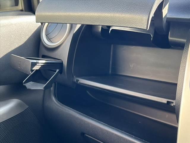 デイズ 　純正ＳＤナビ　フルセグ　ブルートゥース　ＤＶＤ　全方位　ＥＴＣ　ＨＩＤ　電格ウインカーミラー　Ａストップ　シートリフター　Ｐスタート　スマートキー　フォグ　エマブレ　プライバシーガラス　ドアバイザー（22枚目）
