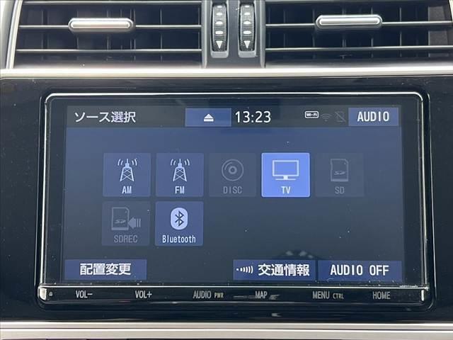 ランドクルーザープラド ＴＸ　Ｌパッケージ　後期　７人　サンルーフ　１９インチＡＷ　純正ＳＤナビ　フルセグ　ＢＴ　Ｂカメラ　ＥＴＣ　セーフティセンス　ＬＥＤ　クルコン　ステリモ　クリソナ　スマートキーＸ２　快適温熱シート　Ｐシート　Ａライト（7枚目）