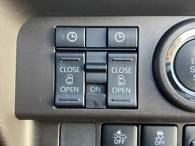 ルーミー Ｇ　中期　スマートアシスト　両電スラ　スマートキーＸ２　ＬＥＤヘッド　シートヒーター　シートリフター　Ａストップ　Ａライト　ＥＴＣ　ＵＳＢポートＸ２　ＨＤＭＩ　ステリモ　ヘッドライトレベライザー　Ｐガラス（3枚目）