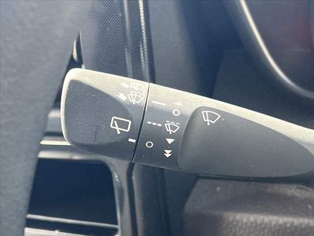 ルーミー Ｇ　中期　スマートアシスト　両電スラ　スマートキーＸ２　ＬＥＤヘッド　シートヒーター　シートリフター　Ａストップ　Ａライト　ＥＴＣ　ＵＳＢポートＸ２　ＨＤＭＩ　ステリモ　ヘッドライトレベライザー　Ｐガラス（34枚目）