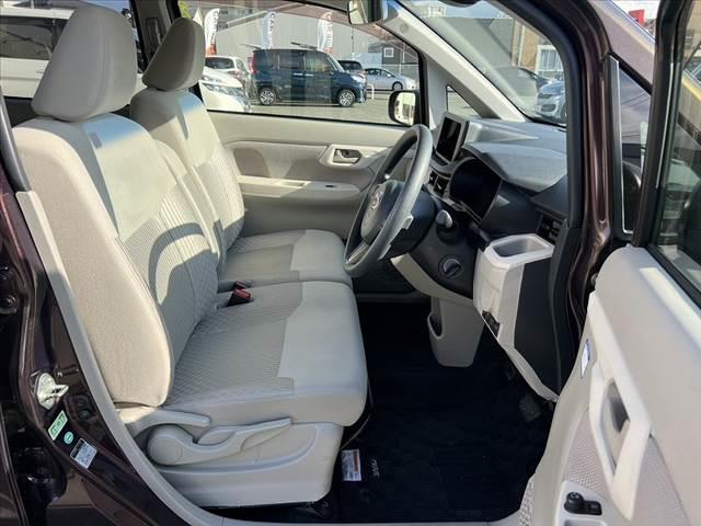 ムーヴ Ｌ　ＳＡＩＩ　車検整備付　スマアシ２　電格　シートリフター　チルトステア　リアワイパー　ＡＣソケット　前席バニティーミラー　レベライザー　カップホルダー　プライバシーガラス　ベンチシート　マット　ドアバイザー（16枚目）