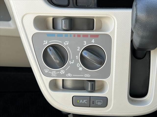 ムーヴ Ｌ　ＳＡＩＩ　車検整備付　スマアシ２　電格　シートリフター　チルトステア　リアワイパー　ＡＣソケット　前席バニティーミラー　レベライザー　カップホルダー　プライバシーガラス　ベンチシート　マット　ドアバイザー（24枚目）