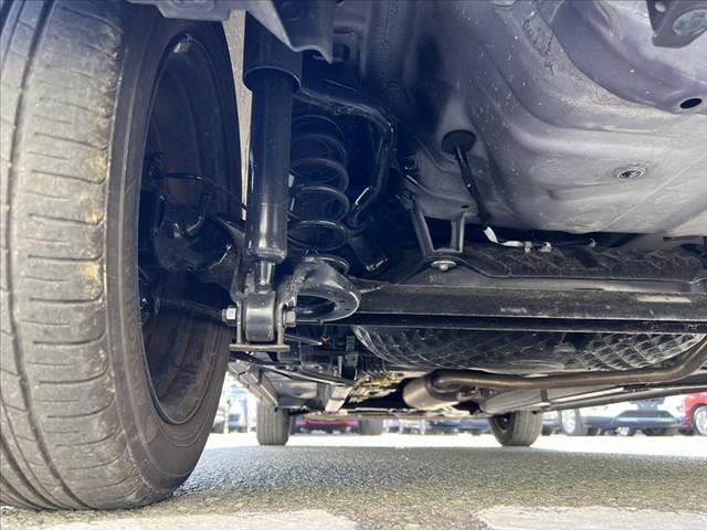 ムーヴ Ｌ　ＳＡＩＩ　車検整備付　スマアシ２　電格　シートリフター　チルトステア　リアワイパー　ＡＣソケット　前席バニティーミラー　レベライザー　カップホルダー　プライバシーガラス　ベンチシート　マット　ドアバイザー（49枚目）