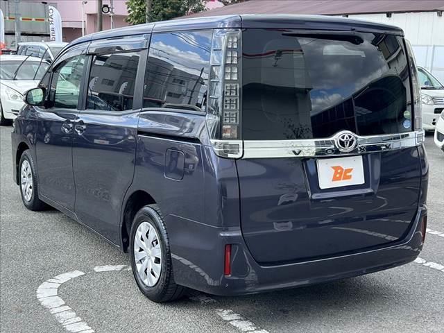 ヴォクシー Ｘ　社外ＳＤナビ　フルセグ　ＤＶＤ　ブルートゥース　Ｂカメラ　電動スライド　リモコンキー　電動格納ミラー　Ａライト　Ａストップ　シートリフター　ステリモ　Ｒシェード　Ｐガラス　ＨＤＭＩ　バニティーミラー（15枚目）