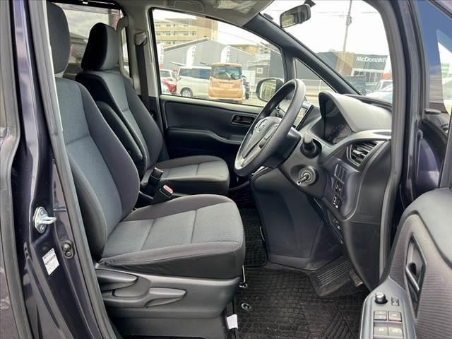 ヴォクシー Ｘ　社外ＳＤナビ　フルセグ　ＤＶＤ　ブルートゥース　Ｂカメラ　電動スライド　リモコンキー　電動格納ミラー　Ａライト　Ａストップ　シートリフター　ステリモ　Ｒシェード　Ｐガラス　ＨＤＭＩ　バニティーミラー（16枚目）