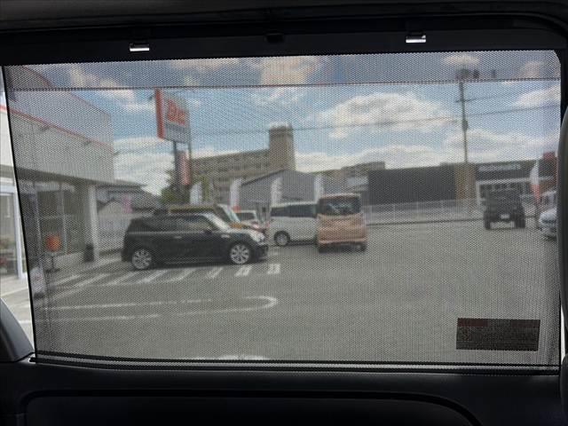 ヴォクシー Ｘ　社外ＳＤナビ　フルセグ　ＤＶＤ　ブルートゥース　Ｂカメラ　電動スライド　リモコンキー　電動格納ミラー　Ａライト　Ａストップ　シートリフター　ステリモ　Ｒシェード　Ｐガラス　ＨＤＭＩ　バニティーミラー（23枚目）