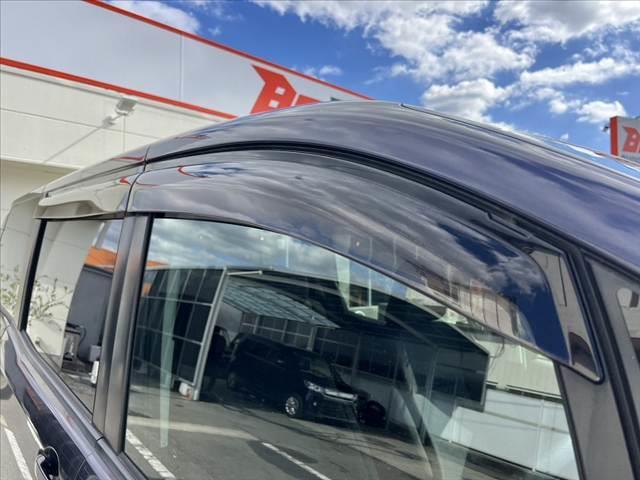 ヴォクシー Ｘ　社外ＳＤナビ　フルセグ　ＤＶＤ　ブルートゥース　Ｂカメラ　電動スライド　リモコンキー　電動格納ミラー　Ａライト　Ａストップ　シートリフター　ステリモ　Ｒシェード　Ｐガラス　ＨＤＭＩ　バニティーミラー（26枚目）