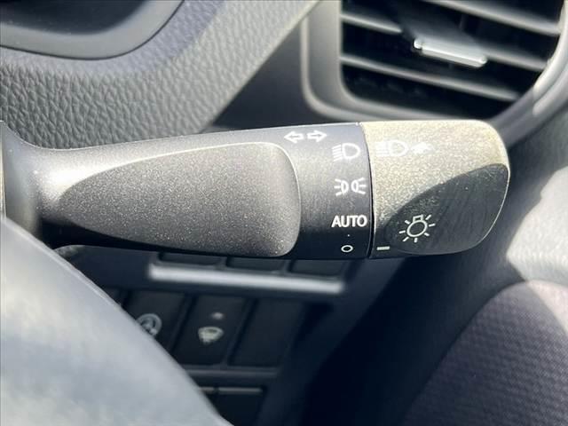 ヴォクシー Ｘ　社外ＳＤナビ　フルセグ　ＤＶＤ　ブルートゥース　Ｂカメラ　電動スライド　リモコンキー　電動格納ミラー　Ａライト　Ａストップ　シートリフター　ステリモ　Ｒシェード　Ｐガラス　ＨＤＭＩ　バニティーミラー（35枚目）