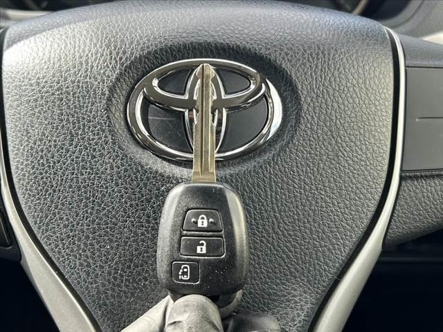 ヴォクシー Ｘ　社外ＳＤナビ　フルセグ　ＤＶＤ　ブルートゥース　Ｂカメラ　電動スライド　リモコンキー　電動格納ミラー　Ａライト　Ａストップ　シートリフター　ステリモ　Ｒシェード　Ｐガラス　ＨＤＭＩ　バニティーミラー（37枚目）