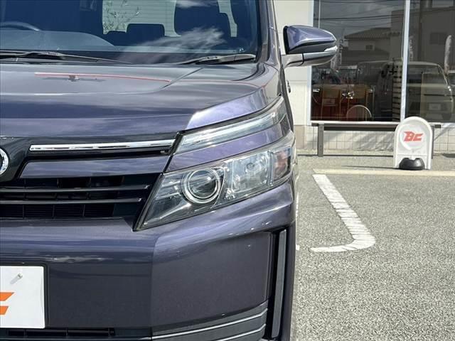 ヴォクシー Ｘ　社外ＳＤナビ　フルセグ　ＤＶＤ　ブルートゥース　Ｂカメラ　電動スライド　リモコンキー　電動格納ミラー　Ａライト　Ａストップ　シートリフター　ステリモ　Ｒシェード　Ｐガラス　ＨＤＭＩ　バニティーミラー（42枚目）