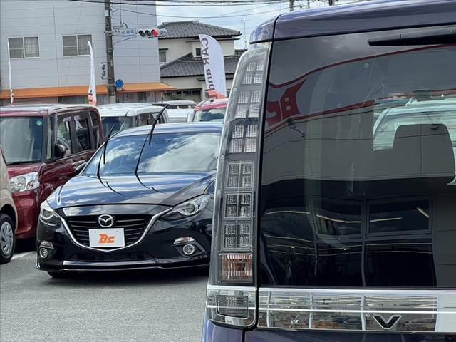 ヴォクシー Ｘ　社外ＳＤナビ　フルセグ　ＤＶＤ　ブルートゥース　Ｂカメラ　電動スライド　リモコンキー　電動格納ミラー　Ａライト　Ａストップ　シートリフター　ステリモ　Ｒシェード　Ｐガラス　ＨＤＭＩ　バニティーミラー（43枚目）