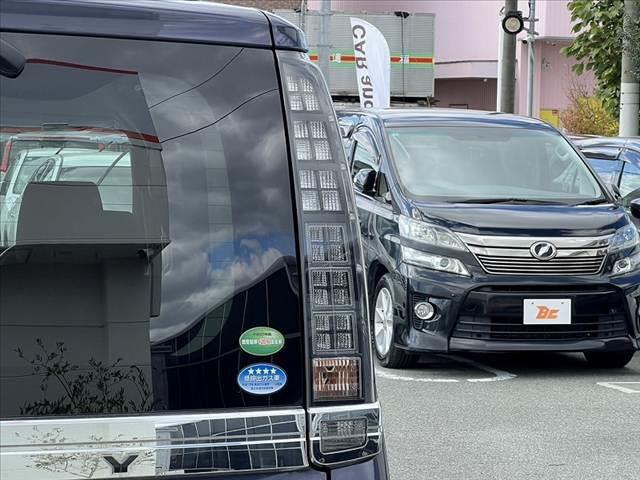 ヴォクシー Ｘ　社外ＳＤナビ　フルセグ　ＤＶＤ　ブルートゥース　Ｂカメラ　電動スライド　リモコンキー　電動格納ミラー　Ａライト　Ａストップ　シートリフター　ステリモ　Ｒシェード　Ｐガラス　ＨＤＭＩ　バニティーミラー（44枚目）