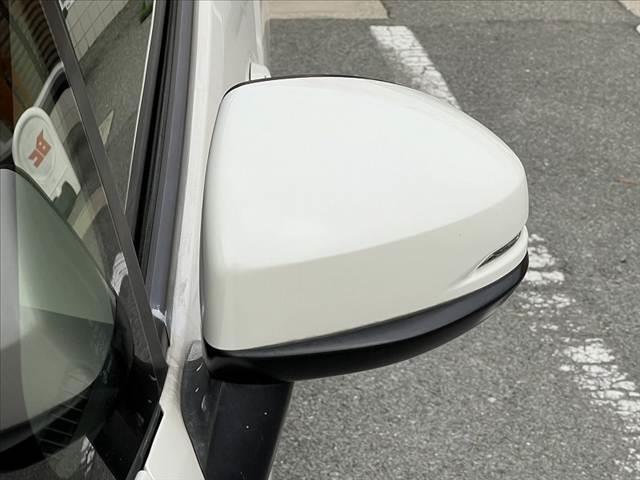 フィット １３Ｇ・Ｆパッケージ　禁煙車　純正ＣＤオーディオ　スマートキー　アイドリングストップ　プッシュスタート　ＥＣＯＮ　プライバシーガラス　ＡＣシガーソケット　電動格納ミラー　横滑り防止　バニティーミラー　チルトステア（36枚目）