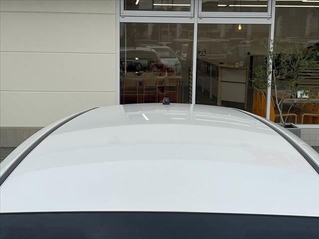 フィット １３Ｇ・Ｆパッケージ　禁煙車　純正ＣＤオーディオ　スマートキー　アイドリングストップ　プッシュスタート　ＥＣＯＮ　プライバシーガラス　ＡＣシガーソケット　電動格納ミラー　横滑り防止　バニティーミラー　チルトステア（45枚目）