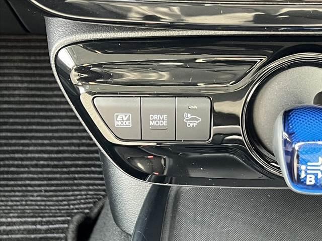 プリウス S 車検整備付 禁煙車 後期 社外SDナビ/ブルートゥース Bカメラ ETC セーフティセンス ステリモ クルコン スマートキー Pスタート オートライト 電格 Aハイビーム LEDヘッド シートリフター(27枚目)
